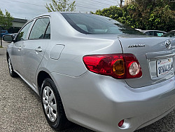 Key #117 Toyota Corolla LE Sedan 4D Key #117 Toyota Corolla LE Sedan 4D