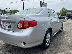Key #117 Toyota Corolla LE Sedan 4D Key #117 Toyota Corolla LE Sedan 4D