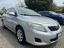 Key #117 Toyota Corolla LE Sedan 4D Key #117 Toyota Corolla LE Sedan 4D