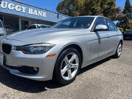 Key #1 BMW 320i Sedan 4D Key #1 BMW 320i Sedan 4D