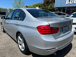 Key #1 BMW 320i Sedan 4D Key #1 BMW 320i Sedan 4D