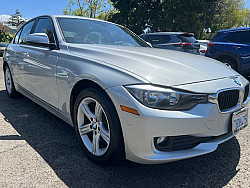 Key #1 BMW 320i Sedan 4D Key #1 BMW 320i Sedan 4D
