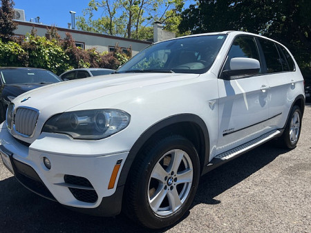 Key #17 BMW X5 xDrive35d Sport Utility 4D Key #17 BMW X5 xDrive35d Sport Utility 4D