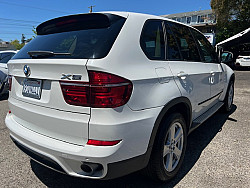 Key #17 BMW X5 xDrive35d Sport Utility 4D Key #17 BMW X5 xDrive35d Sport Utility 4D