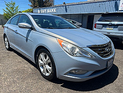 Key #18 Hyundai Sonata Limited Sedan 4D