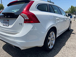 Key #22 Volvo V60 T5 Drive-E Premier Wagon 4D