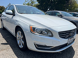 Key #22 Volvo V60 T5 Drive-E Premier Wagon 4D