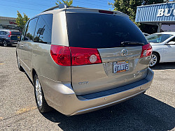 Key #95 Toyota Sienna XLE Limited Minivan 4D Key #95 Toyota Sienna XLE Limited Minivan 4D