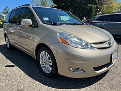 Key #95 Toyota Sienna XLE Limited Minivan 4D Key #95 Toyota Sienna XLE Limited Minivan 4D