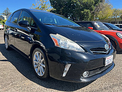 Key #8 Toyota Prius v Five Wagon 4D Key #8 Toyota Prius v Five Wagon 4D