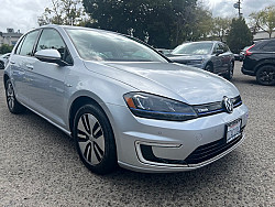 Key #23 Volkswagen e-Golf SEL Premium Hatchback Sedan 4D Key #23 Volkswagen e-Golf SEL Premium Hatchback Sedan 4D