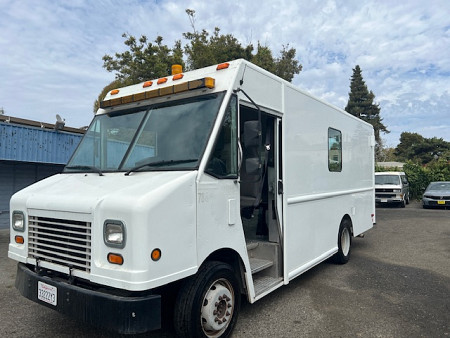 Key #111 Workhorse Custom Chassis StepVan Model W42 Key #111 Workhorse Custom Chassis StepVan Model W42