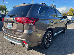Key #30 Mitsubishi Outlander PHEV GT Key #30 Mitsubishi Outlander PHEV GT