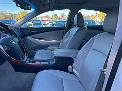 Key #33 Lexus ES ES 350 Sedan 4D