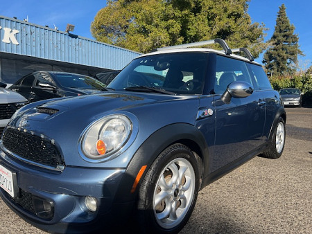 Key #82 MINI Hardtop Cooper S Hatchback 2D