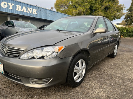 Key #10 Toyota Camry LE Sedan 4D