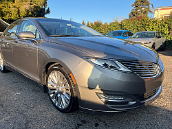 Key #82 Lincoln MKZ Sedan 4D Key #82 Lincoln MKZ Sedan 4D