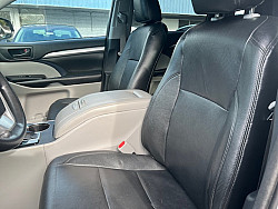 Key #24 Toyota Highlander LE Sport Utility 4D