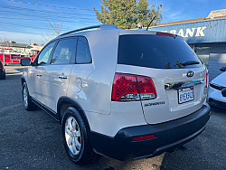 Key #34 Kia Sorento LX Sport Utility 4D