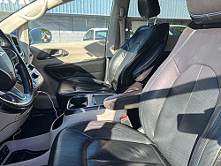 Key #35 Chrysler Pacifica Hybrid Touring L Van 4D