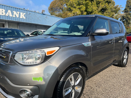 Key #83 Kia Soul EV + Wagon 4D
