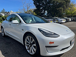 Key #154 Tesla Model 3 Long Range Sedan 4D