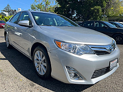 Key #23 Toyota Camry XLE Hybrid Sedan 4D