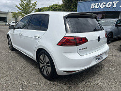 Key #38 Volkswagen e-Golf SE Hatchback Sedan 4D Key #38 Volkswagen e-Golf SE Hatchback Sedan 4D