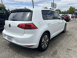 Key #38 Volkswagen e-Golf SE Hatchback Sedan 4D Key #38 Volkswagen e-Golf SE Hatchback Sedan 4D