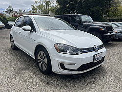 Key #38 Volkswagen e-Golf SE Hatchback Sedan 4D Key #38 Volkswagen e-Golf SE Hatchback Sedan 4D