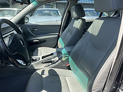 Key #23 BMW 325i Sedan 4D