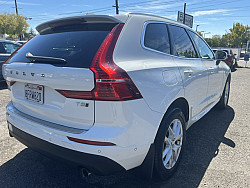 Key #18 Volvo XC60 T5 Momentum Sport Utility 4D