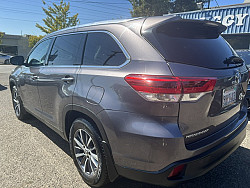 Key #42 Toyota Highlander XLE Sport Utility 4D