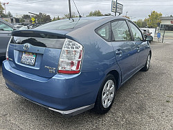 Key #117 Toyota Prius Hatchback 4D