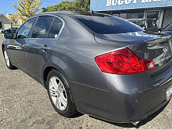 Key #55 INFINITI G G37 Journey Sedan 4D